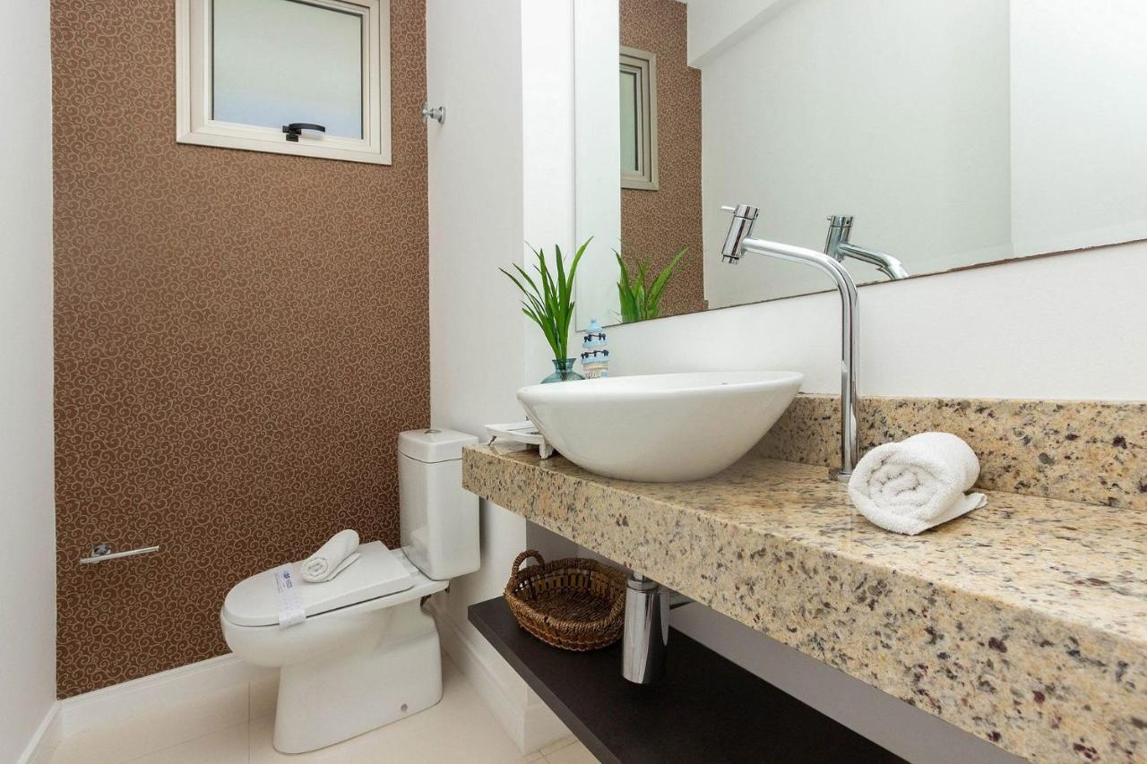 Punta Blu 102-7 - Apartamento De Alto Padrao Em Condominio Exclusivo, Quadra Poliesportiva - Piscina - Portaria 24H. Bombinhas Dış mekan fotoğraf